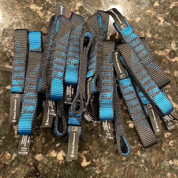 20 BLACK DIAMOND Dynex Vari-Fade Blue & Black Dogbone Rock Climbing Equipment - Picture 2 of 10